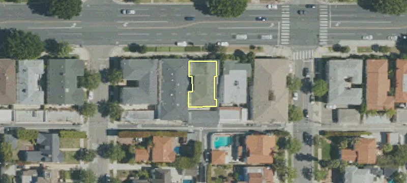 9582 Olympic Blvd