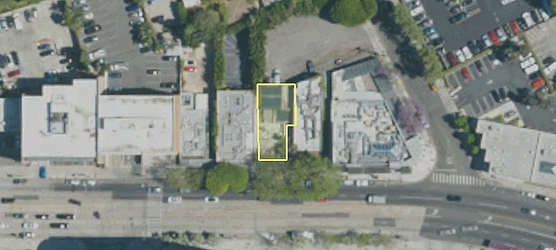 8715 Beverly Blvd