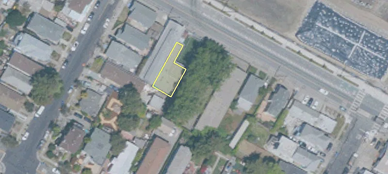 2012 Clement Ave