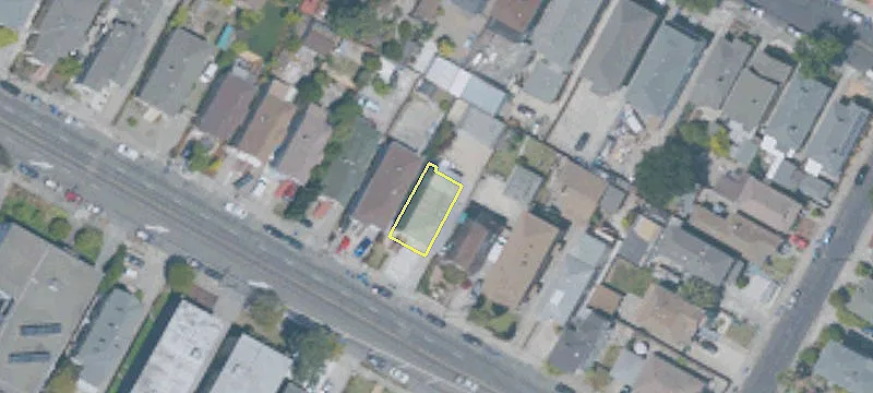 2151 Lincoln Ave
