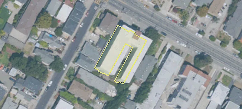 2110 Santa Clara Ave