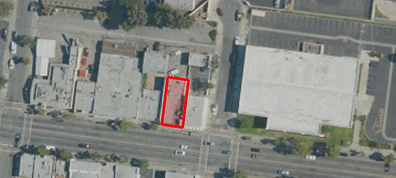 9851 San Luis Ave
