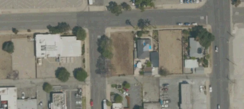 400 4th St