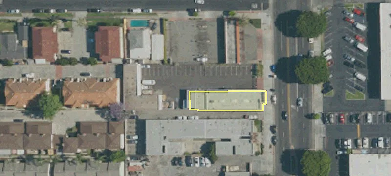 13911 Paramount Blvd