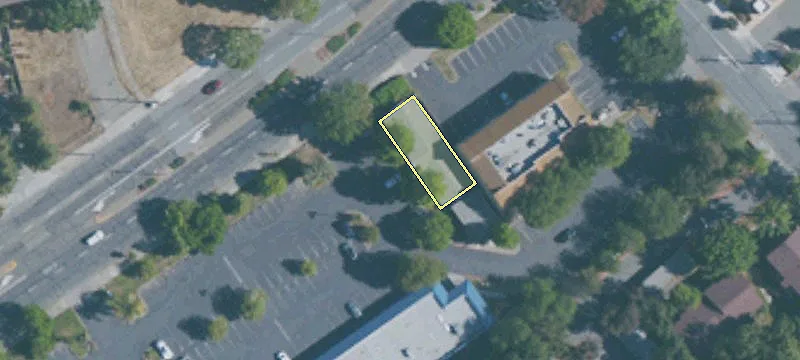 620 Mowry Ave