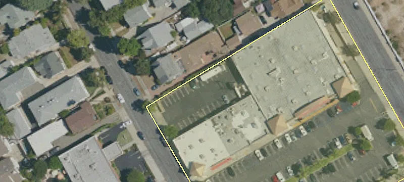 22 Hidalgo Ave