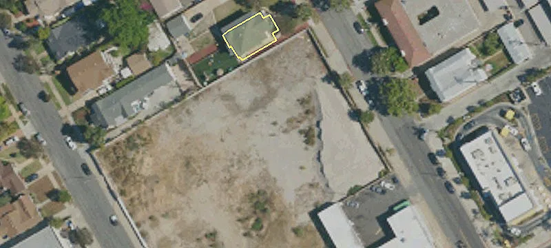 21 Granada Ave