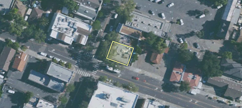 500 Main St