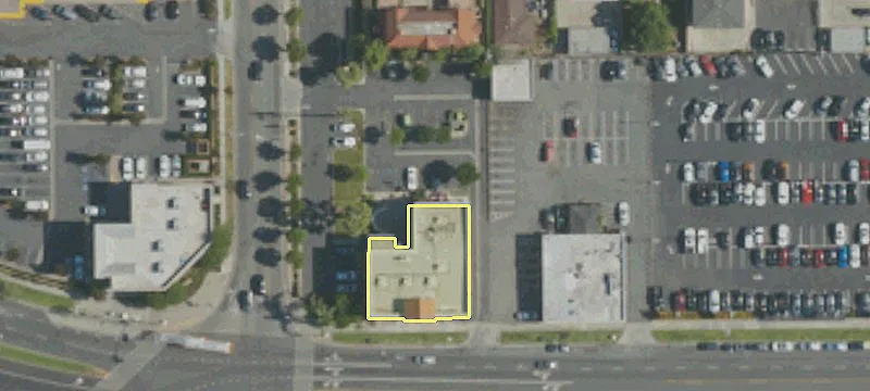 1901 Main St
