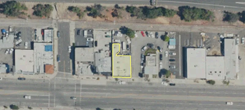 19449 Ventura Blvd