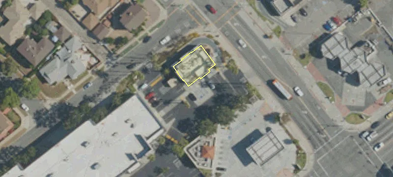 1214 Avenida Cesar Chavez