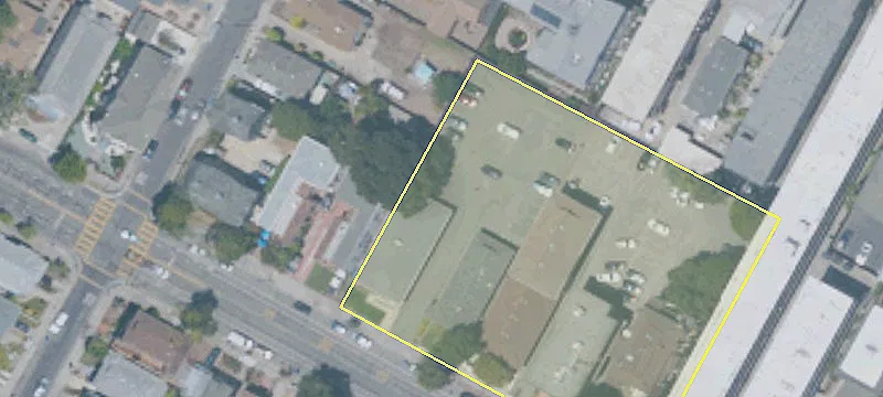 2215 Santa Clara Ave