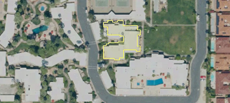 2555 Palm Cyn Dr, Unit 37