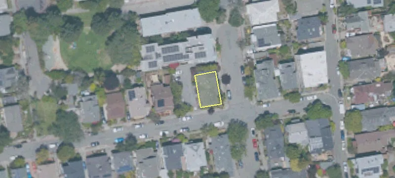 3036 Regent St
