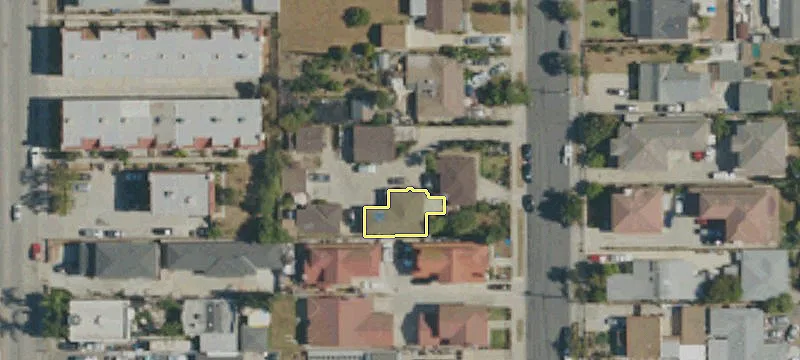 2439 Stevens Ave