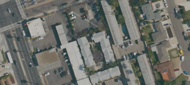 588 L St