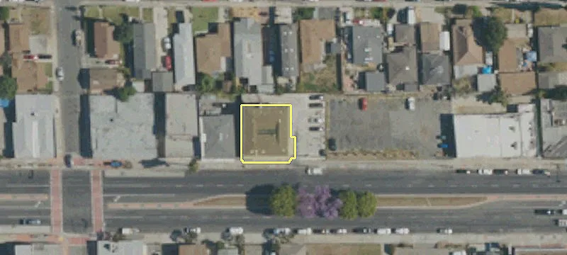 527 Rosecrans Ave
