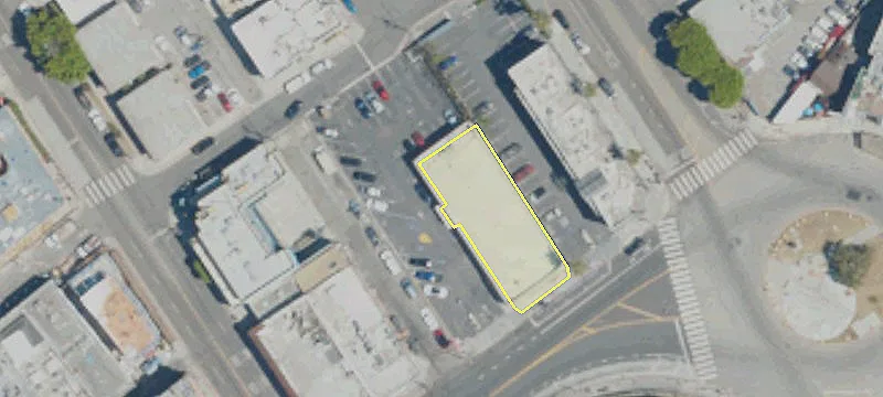 121 Windward Ave