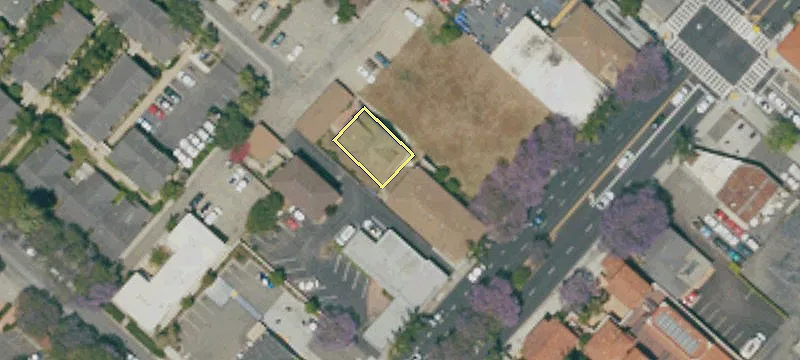 318 Carrillo St