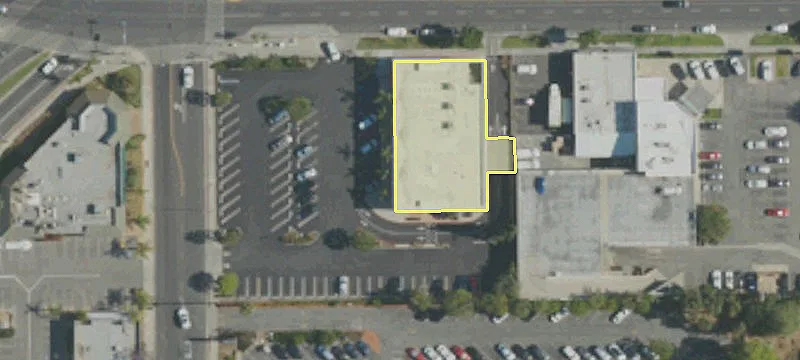 1910 Main St