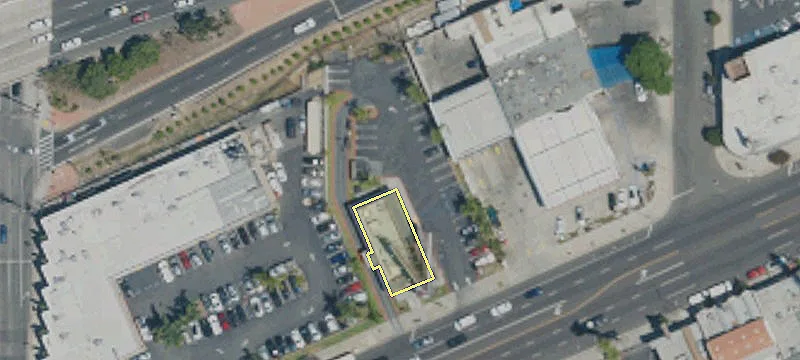 20037 Ventura Blvd