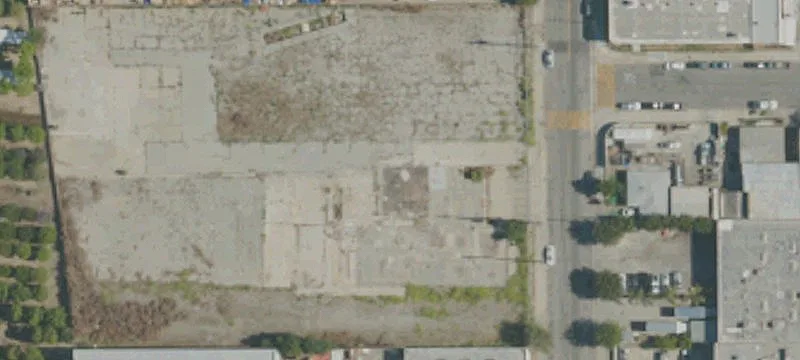 2405 Loma Ave