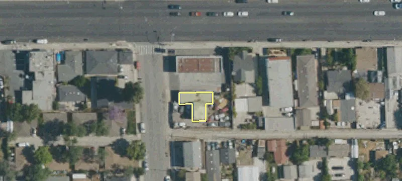 220 Alondra Blvd