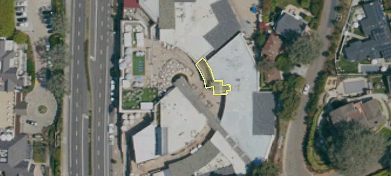 1555 Camino Del Mar