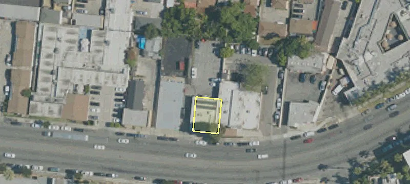 3585 Imperial Hwy