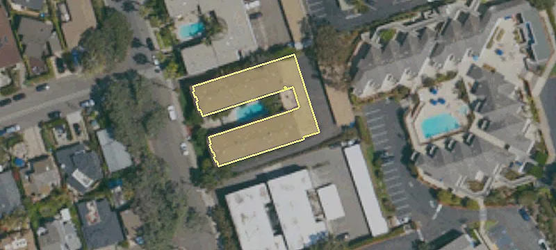 639 Stratford Ct