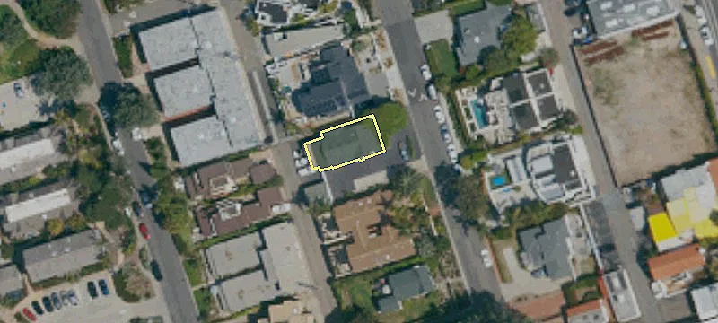 1408 Stratford Ct