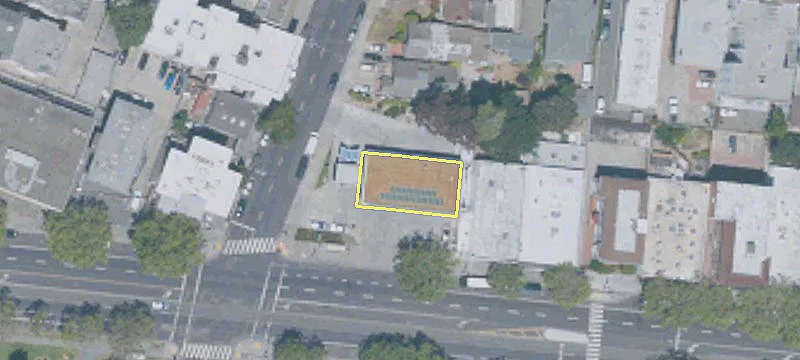 350 Grand Ave