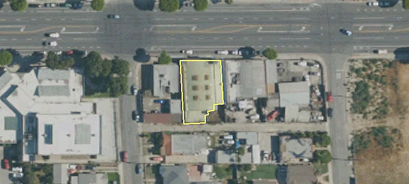816 Compton Blvd