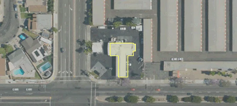1411 Del Amo Blvd