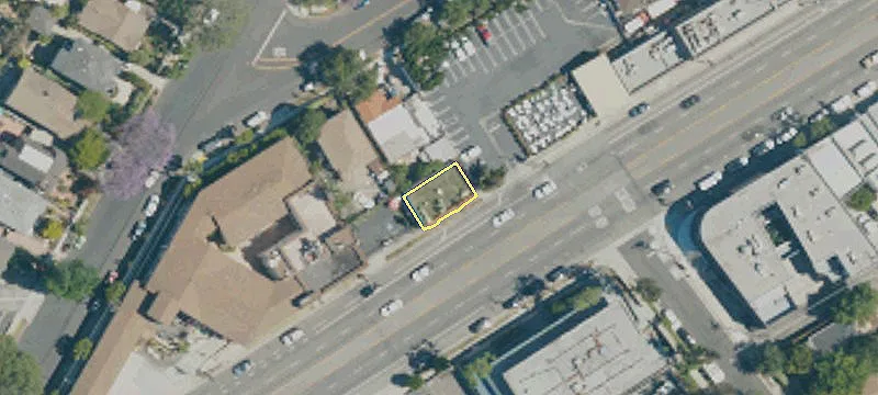 2928 Washington Blvd