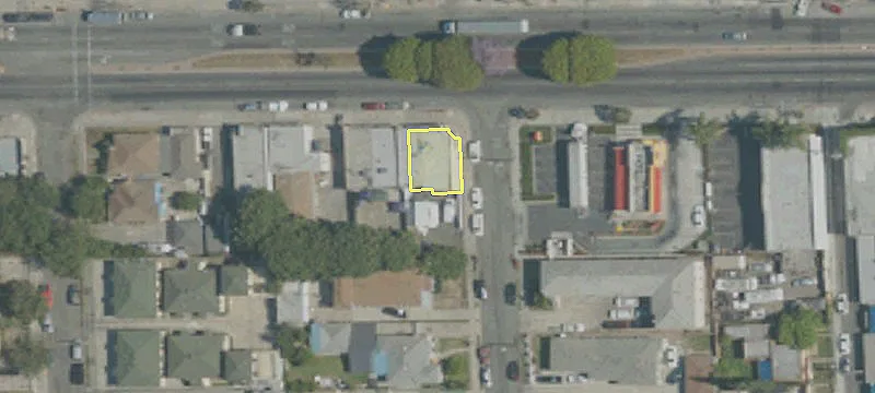 1220 Rosecrans Ave