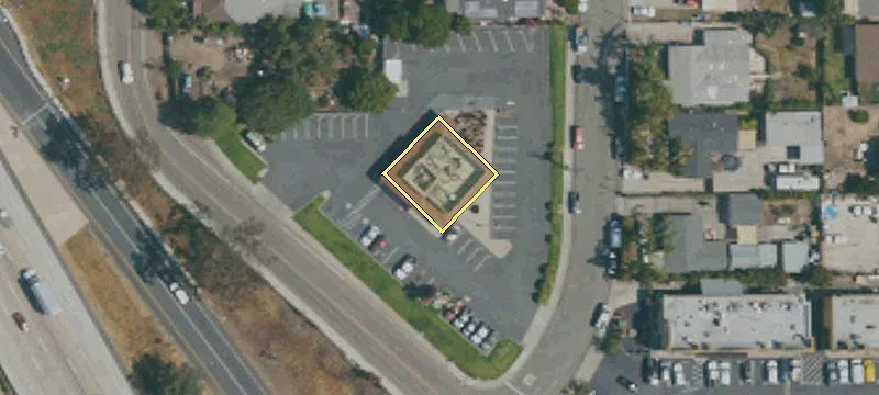 1137 Regal Rd