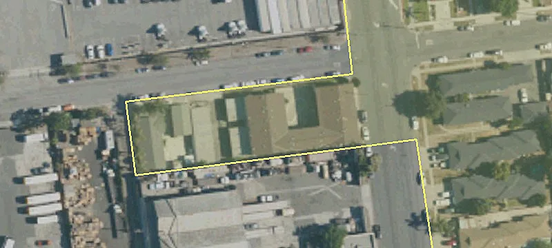 3021 Santa Fe Ave, Unit 4