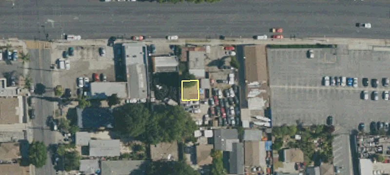 220 Alondra Blvd