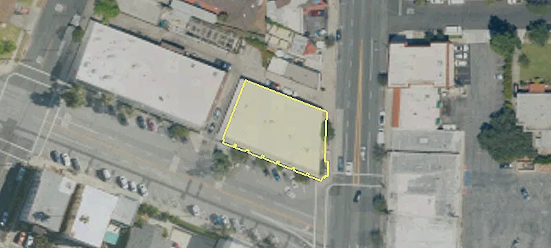 865 Mariposa St