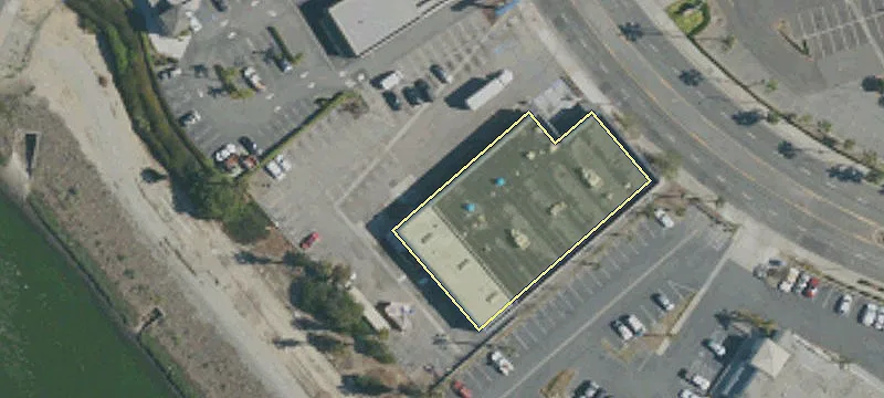 810 Dominguez St