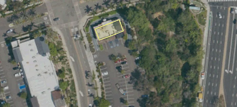 1002 El Camino Real