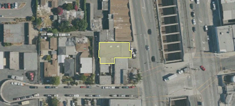 13321 Alameda St