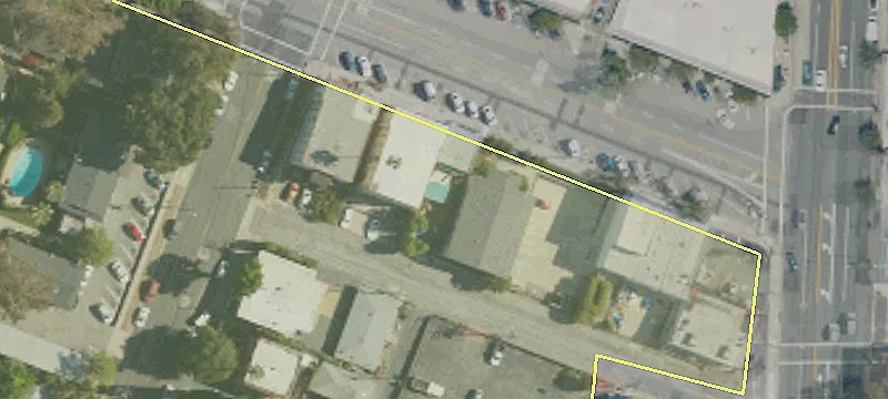848 Mariposa St