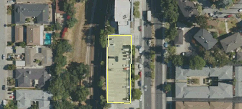 209 Fair Oaks Ave