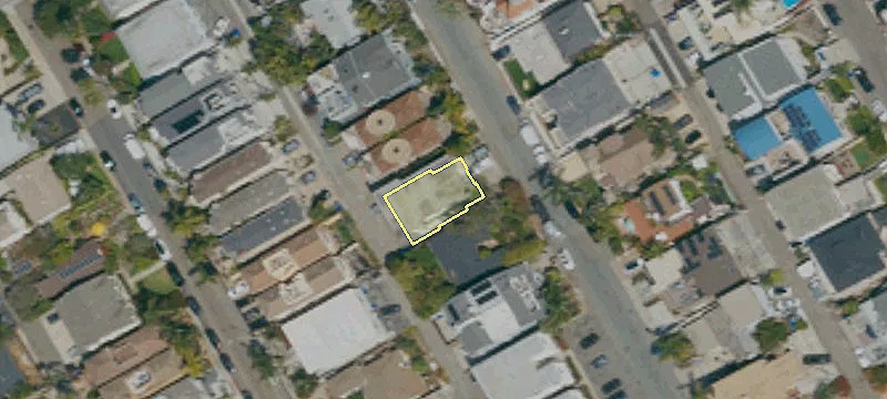 2142 Montgomery Ave