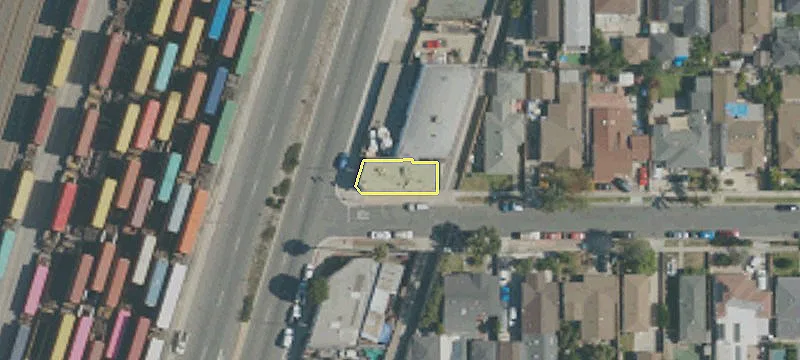 21022 Alameda St