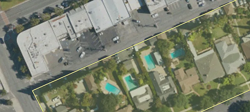 2334 Huntington Dr