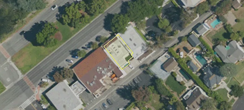 1020 Huntington Dr