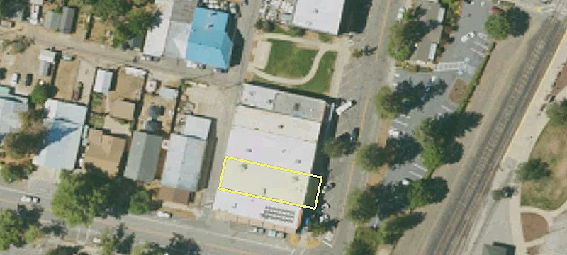 27 Main St